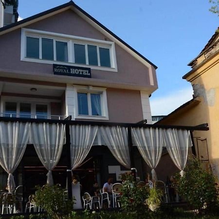 Royal Hotel Peshkopi Albania Exterior foto